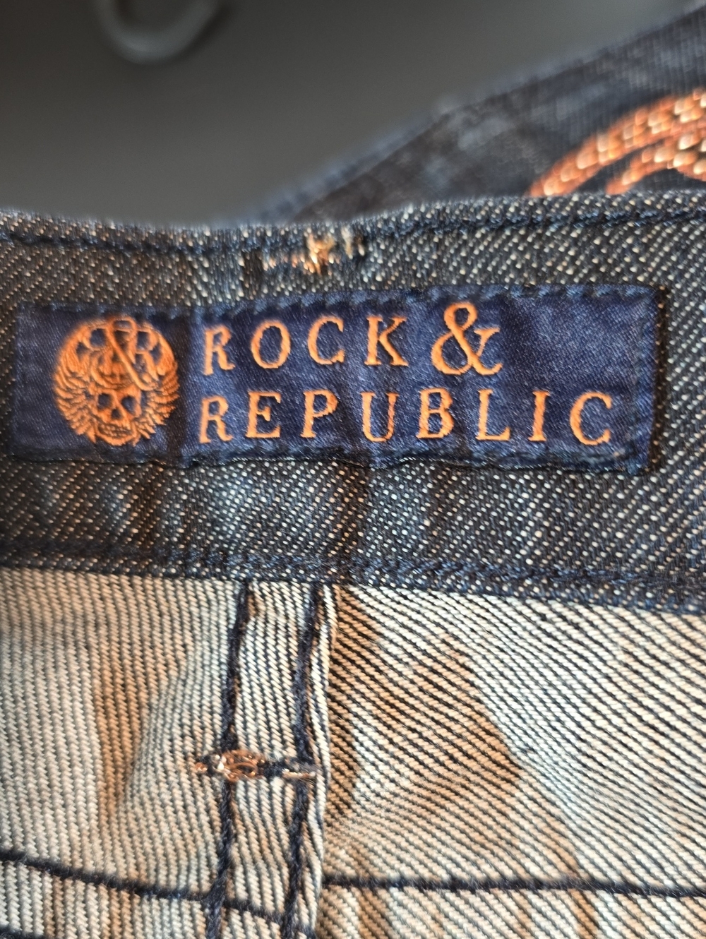 Rock & Republic Dark Wash Women’s Jeans with Embellished Back Pockets Size 27 - Picture 2 of 12
